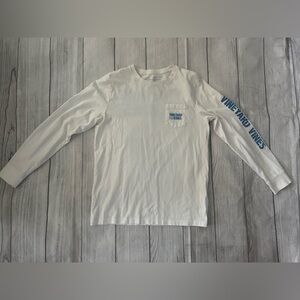 Vineyard Vines  Boys T-Shirt Logo White Size M (12-14) Long Sleeve Winter